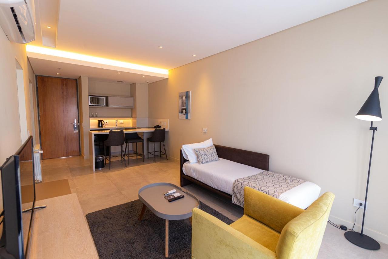 Treinta-seis Hotel